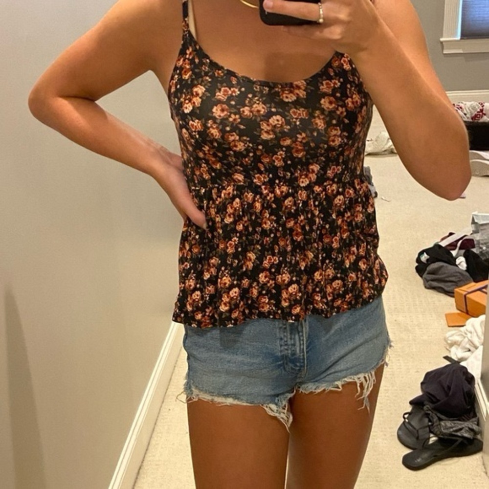 American Eagle Cropped Rose Floral Ruffle Spaghetti Strap Tank Top